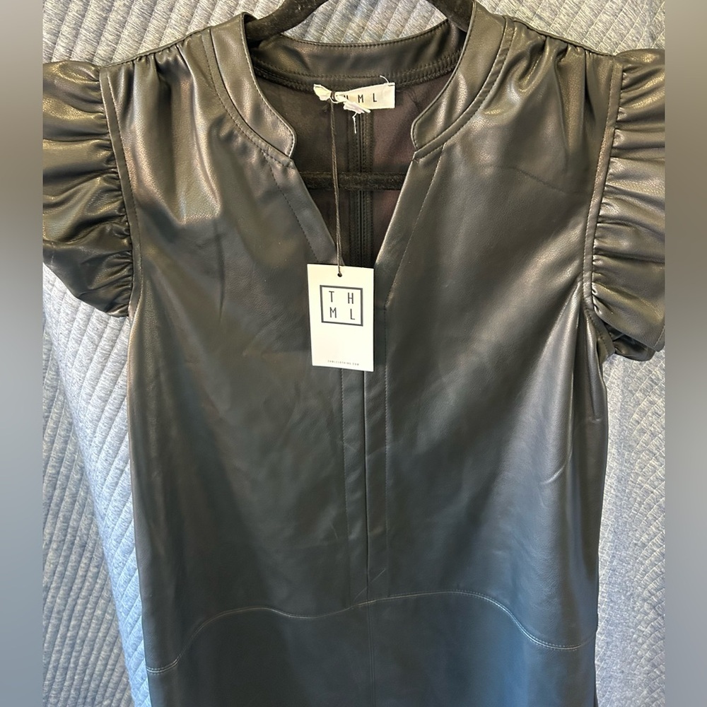 THML Women's Black Top